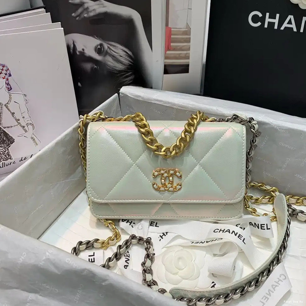 Firstbag Ru WALLET CHAIN CHANEL19 ON 0519